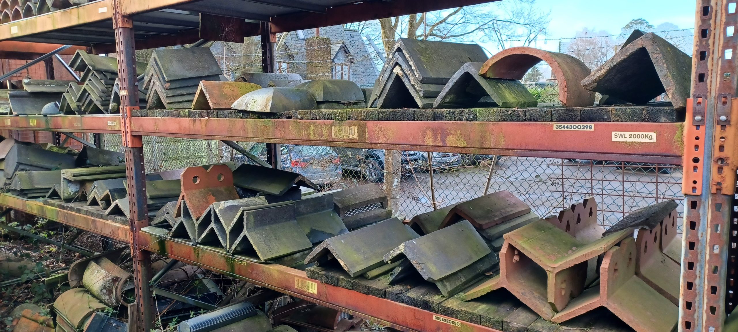 ridge-tiles-new-and-reclaimed-2