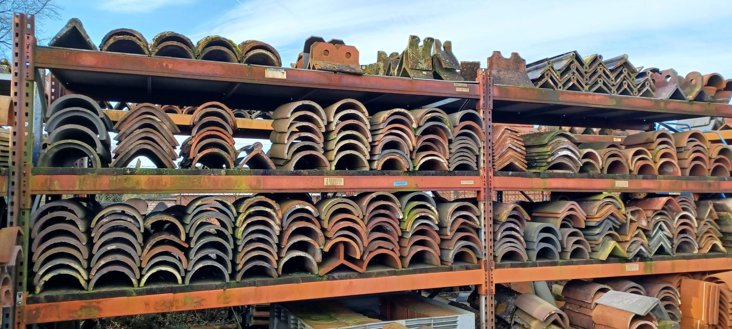 ridge-tiles-new-and-reclaimed